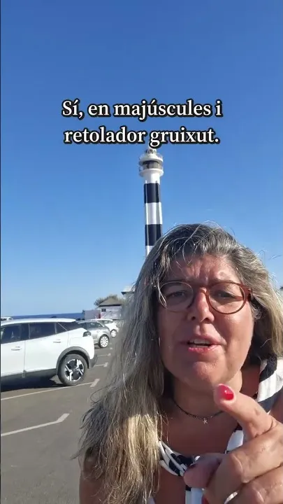 La caixa que ha de pujar l'última i obrir-se la primera